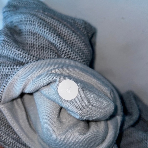 Lululemon capris - Picture 3 of 3